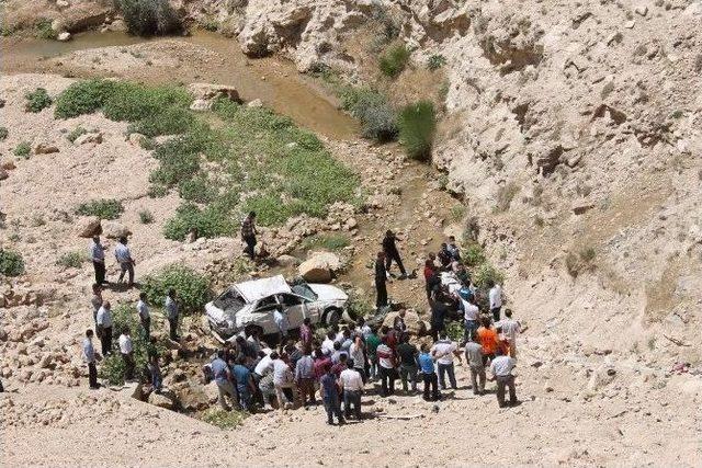 Siirt'te Trafik Kazası: 3 Ölü, 2 Yaralı