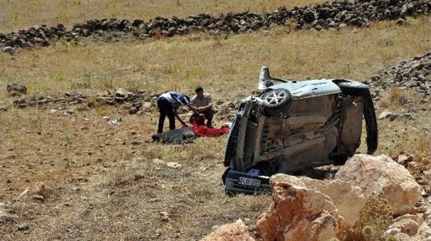 Bakan Şimşek'in K&ouml;y&uuml;nde Kaza: 1 &Ouml;l&uuml;, 6 Yaralı