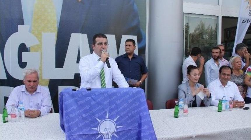 Mersin Ak Parti'de Bayramlaşma