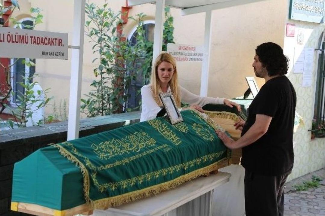 (&ouml;zel Haber) Otob&uuml;s Faciasında &Ouml;len &Ccedil;ift Son Yolculuğuna Uğurlandı