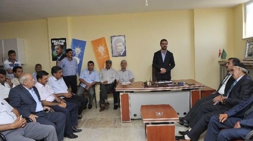 Ak Parti Ahlat İl&ccedil;e Teşkilatında Bayramlaşma T&ouml;reni
