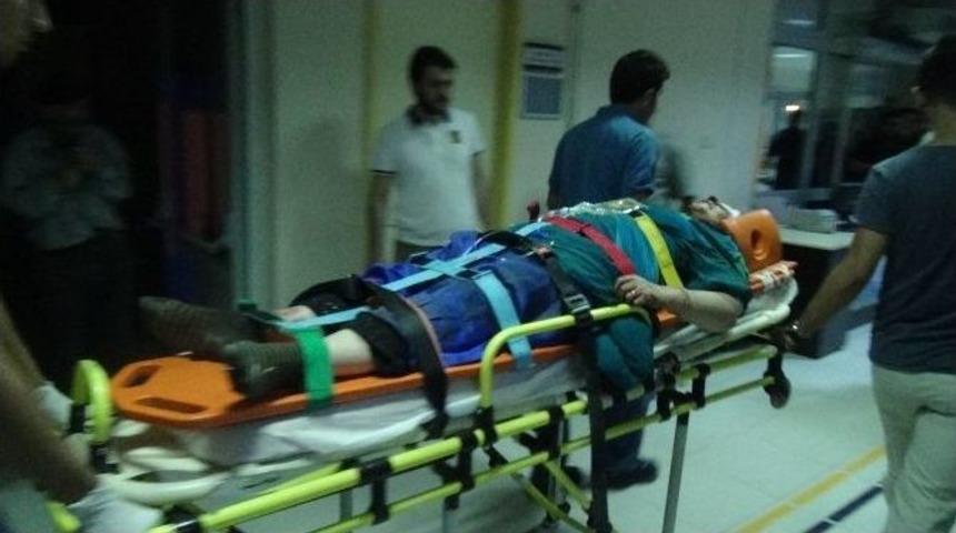 Bayram Ziyareti D&ouml;n&uuml;ş&uuml; Kaza: 1 &Ouml;l&uuml;, 6 Yaralı