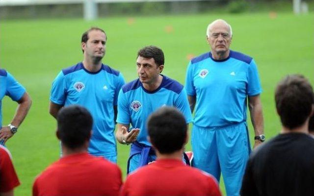 Kasımpaşa, Avusturya'da İlk Antrenmanını Yaptı