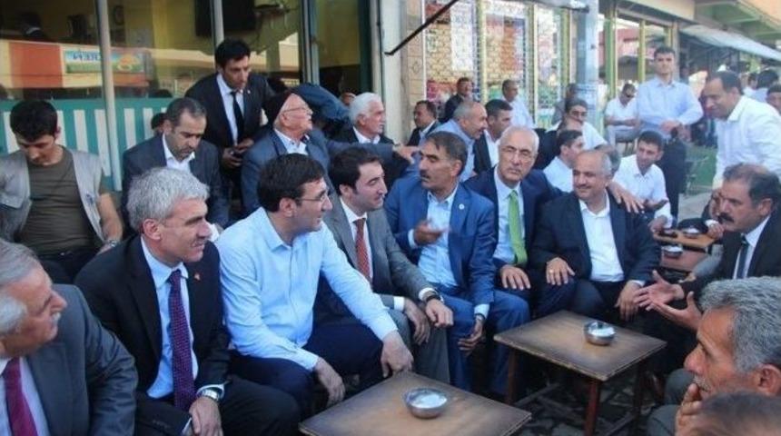 Kalkınma Bakanı Yılmaz Karlıova'da