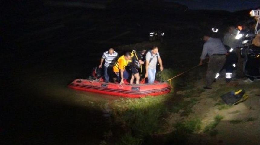 Girdiği Dicle Nehri'nde Akıntıya Kapıldı