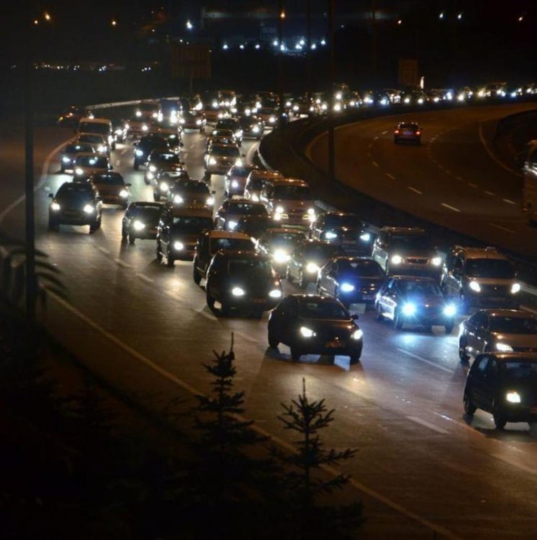 Tatilciler D&ouml;n&uuml;ş Yolunda