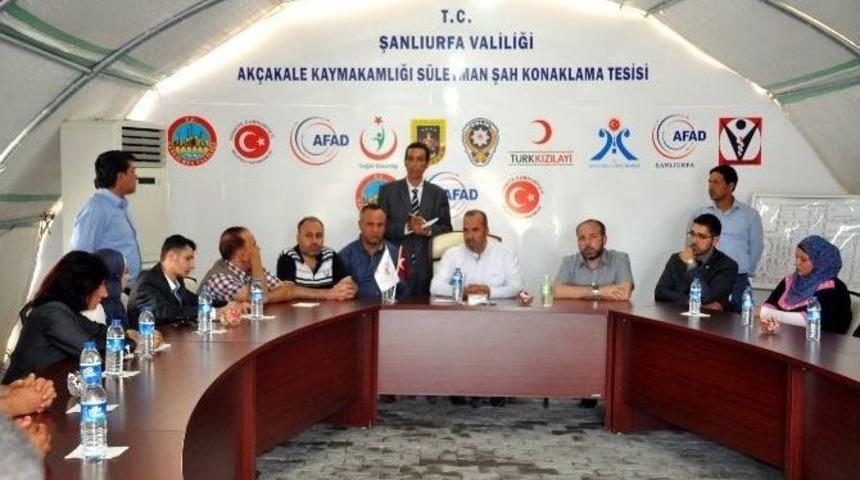 Suriye Ulusal Koalisyonu Ak&ccedil;akale &Ccedil;adır Kentini Ziyaret Etti