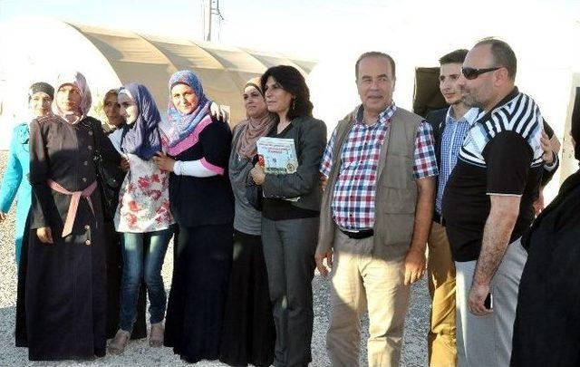 Suriye Ulusal Koalisyonu Akçakale Çadır Kentini Ziyaret Etti