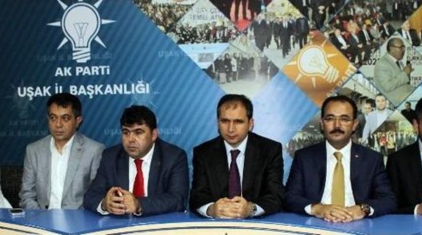 Ak Parti Uşak İl Teşkilatında Bayramlaşma