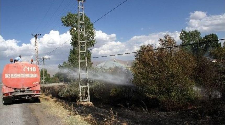 Van&rsquo;da Bah&ccedil;e Yangını