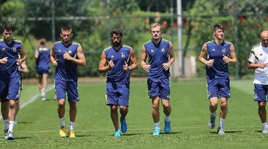 Fenerbah&ccedil;e Yeni Sezon Hazırlıklarını S&uuml;rd&uuml;r&uuml;yor
