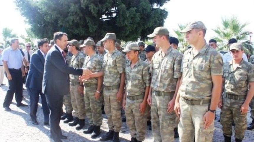 Ayvalık&rsquo;ta Protokol, Bayramlaşmada Buluştu