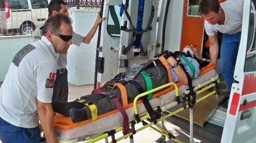 Otomobil Yolun Karşısına Ge&ccedil;meye &Ccedil;alışan Yayaya &Ccedil;arptı