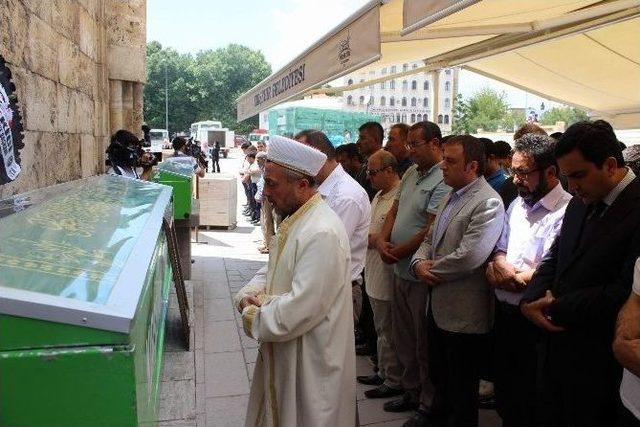 'aşkın Gözyaşları' Kitabının Yazarı Sinan Yağmur'un Ağabeyi Vefat Etti