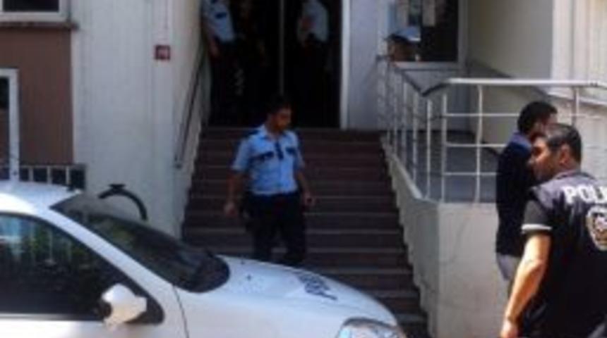 Adıyaman&rsquo;da Kavga: 2 Yaralı, 2 G&ouml;zaltı