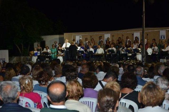 Turgutreis Konservatuar Derneği'nden Bayram Konseri