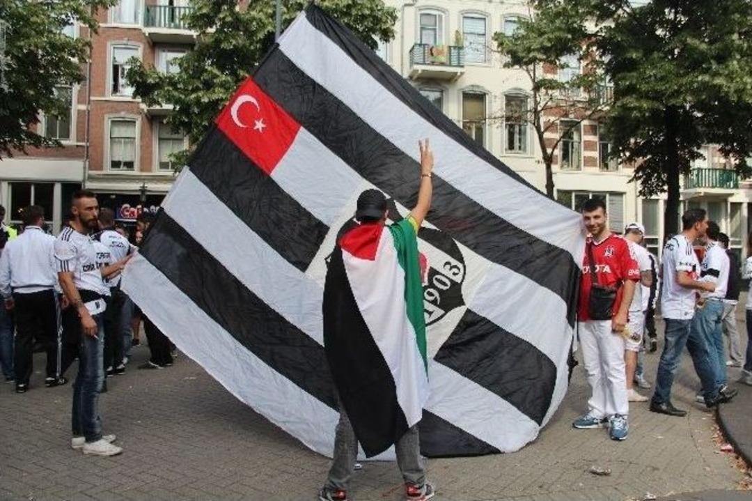 Beşiktaşlı Taraftarlar Ma&ccedil;a Hazır