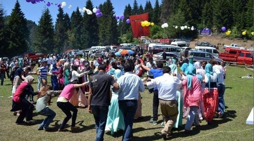 Darıcabaşılılar Yayla Şenliğinde Buluştu