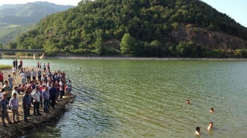 16 Yasındaki &Ccedil;ocuk Baraj G&ouml;l&uuml;nde Boğuldu