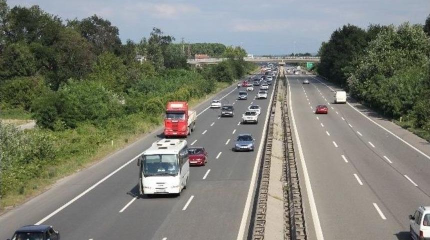 Tem'de Bayram D&ouml;n&uuml;ş Trafiği Başladı