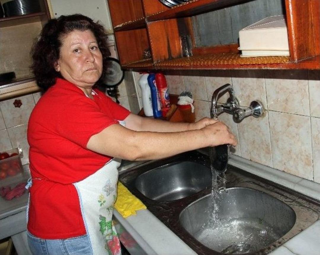 Gazi Annesi Bulaşık&ccedil;ı Oldu