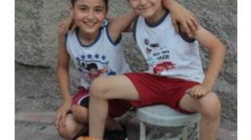 K&uuml;&ccedil;&uuml;k &Ccedil;ocukların "filistin" Duyarlılığı