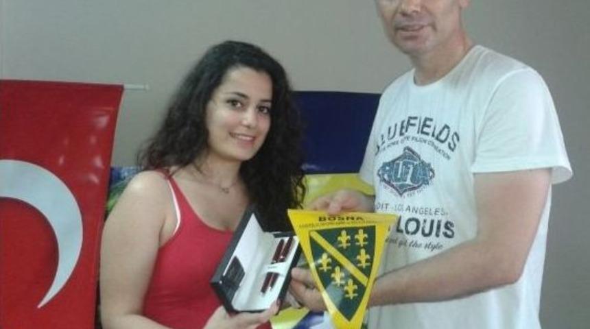 Hem Bayramlaştılar Hem De Başarıyı &Ouml;d&uuml;llendirdiler