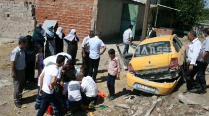 Bayram ziyareti kana bulandı 5 yaralı