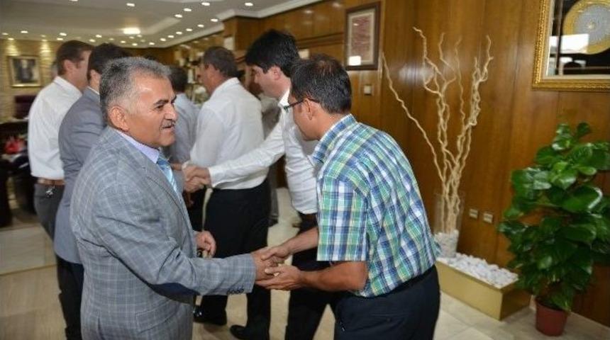 Melikgazi Belediye Başkanı Memduh B&uuml;y&uuml;kkılı&ccedil;, Belediye &Ccedil;alışanlarının Bayramını Kutladı