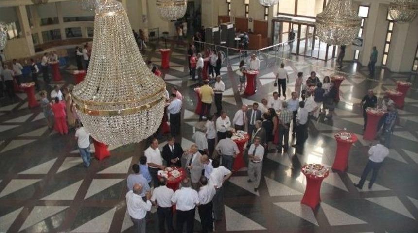 Adliyede Bayramlaşma