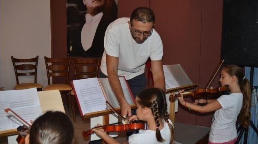 Dikilili Minikler Bir Harika