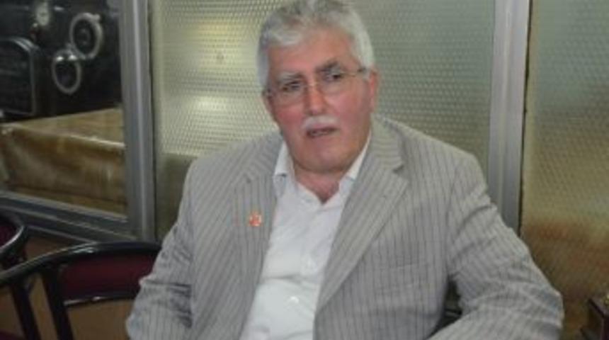 Akkiraz: &ldquo;biz 3 Adaydan Hi&ccedil;birine Destek Vermiyoruz&rdquo;