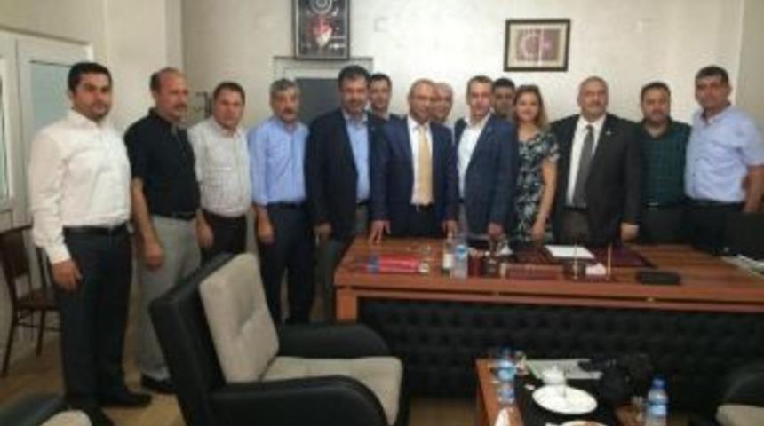 Ak Parti&rsquo;den Osmaniyespor Y&ouml;netimine Ziyaret