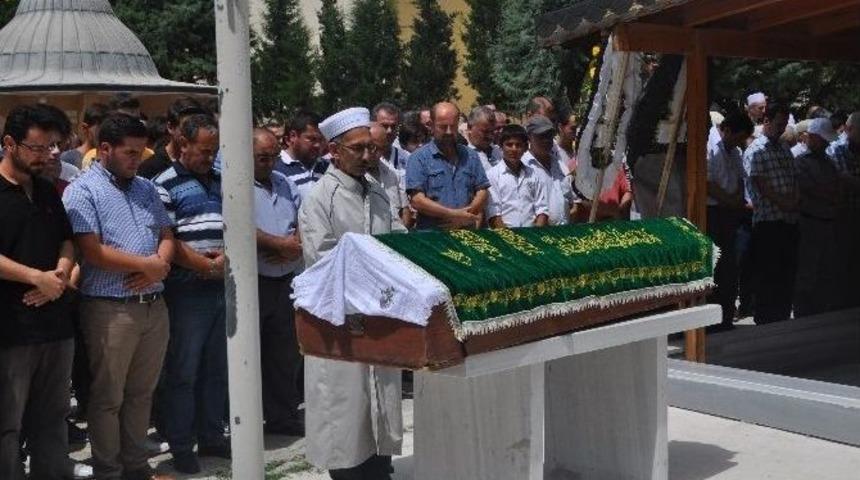 Kırklareli'deki Patlamada Yaralanan Berke, Yaşam Savaşını Kaybetti