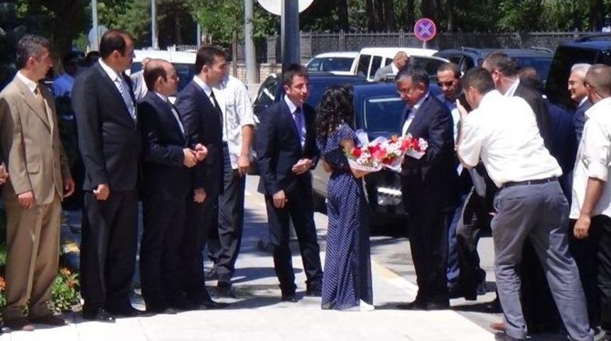 Bakan Yılmaz&rsquo;dan Filistin İ&ccedil;in Arap&ccedil;a Dua