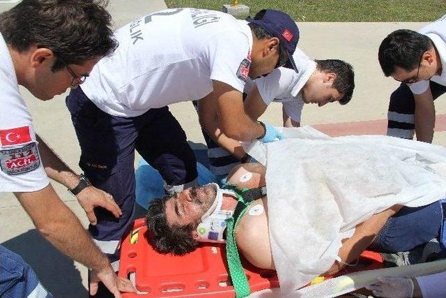 Orman İşçisinin Yardımına Ambulans Helikopter Yetişti