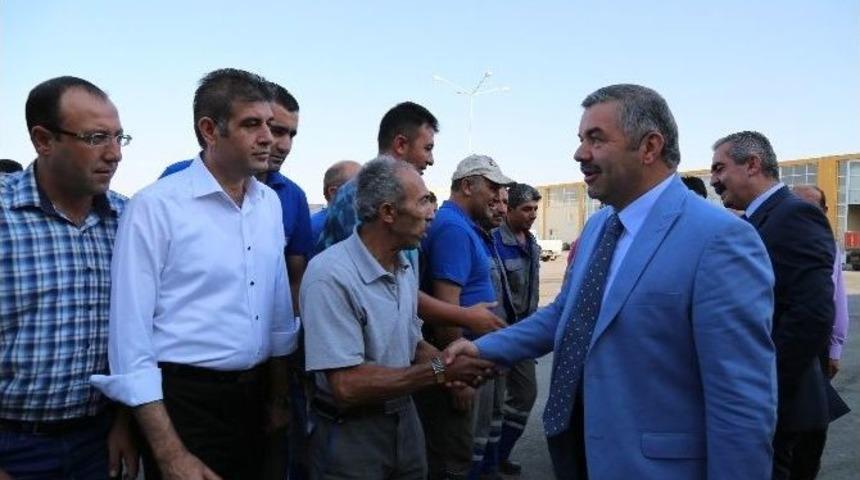 Başkan &Ccedil;elik Personelle Bayramlaştı