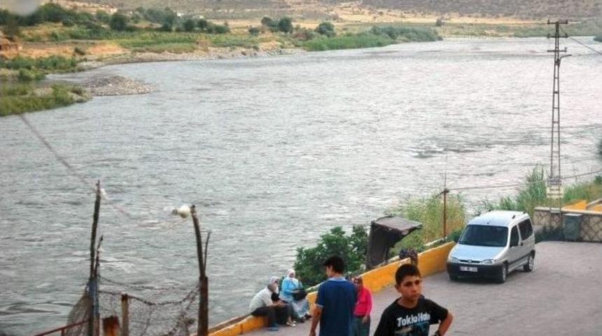 Botan &Ccedil;ayı'ndaki Tehlikeye Karşı Uyarı Yapıldı