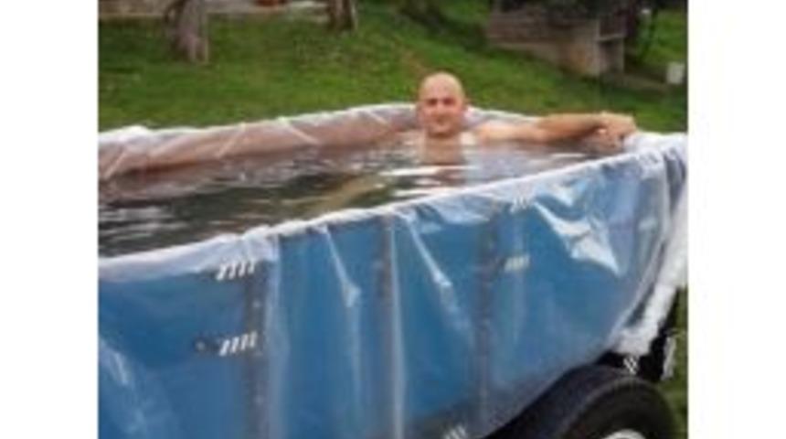 R&ouml;morku Havuz Yaptı