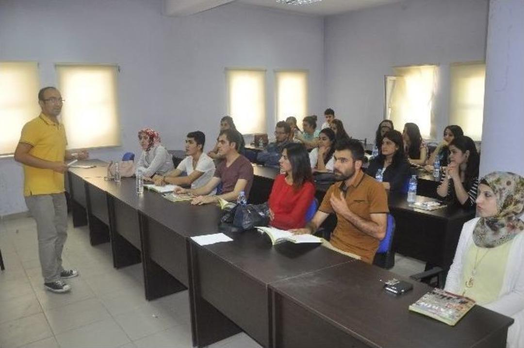 Yılın &Ouml;ğretmeninden B&uuml;y&uuml;k Başarı