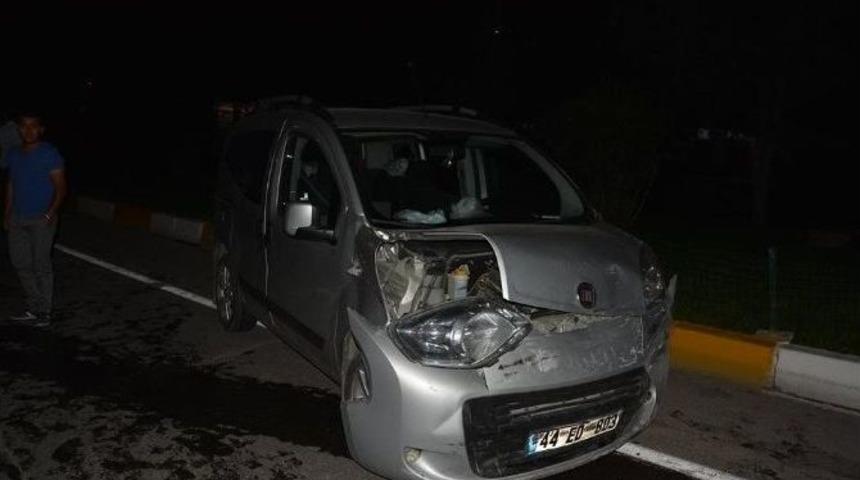 Erzurum&rsquo;da Trafik Kazası: 3 Yaralı