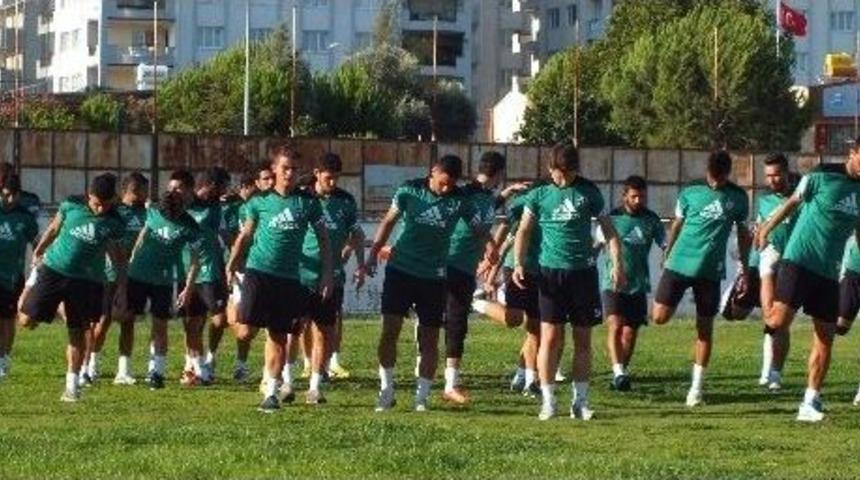 Efe Sıkıntıları Takmıyor