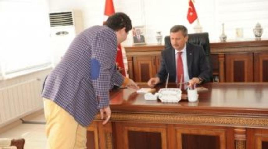 K&uuml;tahya'nın İlahilerini Kihmed &Ccedil;oğalttı
