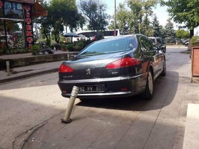 Belediye Başkanı Kendi Makam Aracına Ceza Kesti