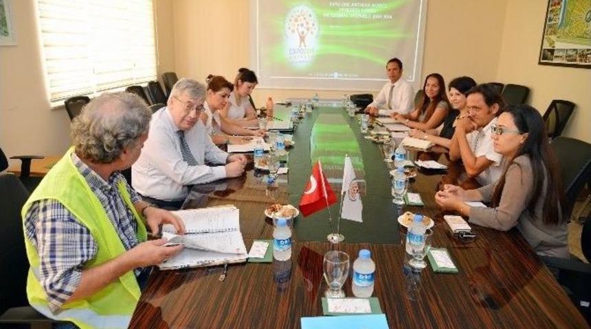 İspanyol Botanik Uzmanı Expo 2016 Antalya Alanını İnceledi