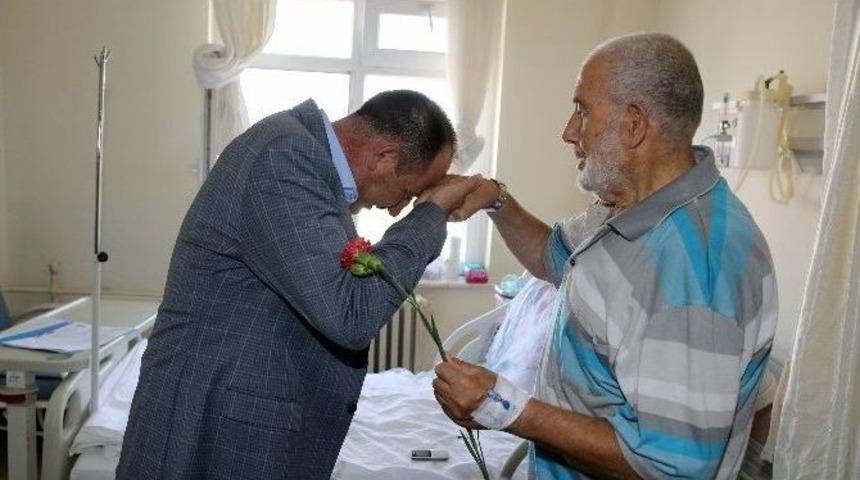 Başkan Duruy&rsquo;dan Karanfilli Bayramlaşma