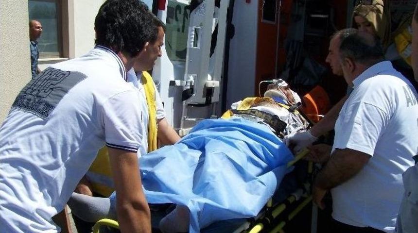 Tekerleği Fırlayan Otomobil Kaza Yaptı: 6 Yaralı