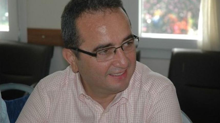 Tezcan: "ihsanoğlu Y&uuml;zde 60 Oyla Cumhurbaşkanı Olur"