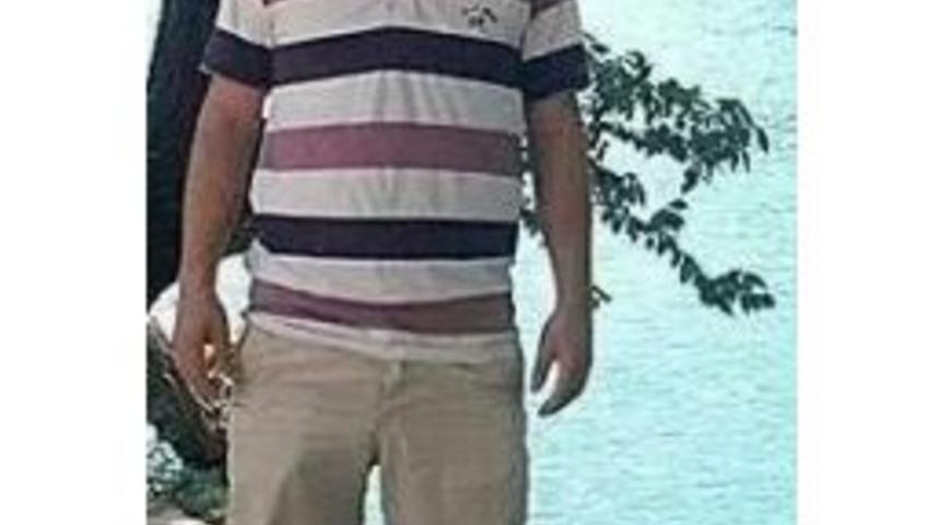 İş Arkadaşını Bı&ccedil;aklayarak &Ouml;ld&uuml;rd&uuml;