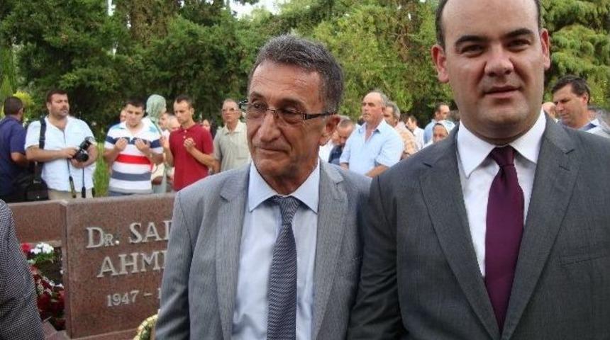 Başkan Saka, Sadık Ahmet&rsquo;i Anma Etkinliklerine Katıldı